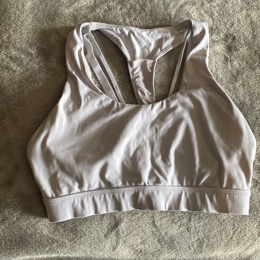 Fabletics sports bra, built in pocket!
